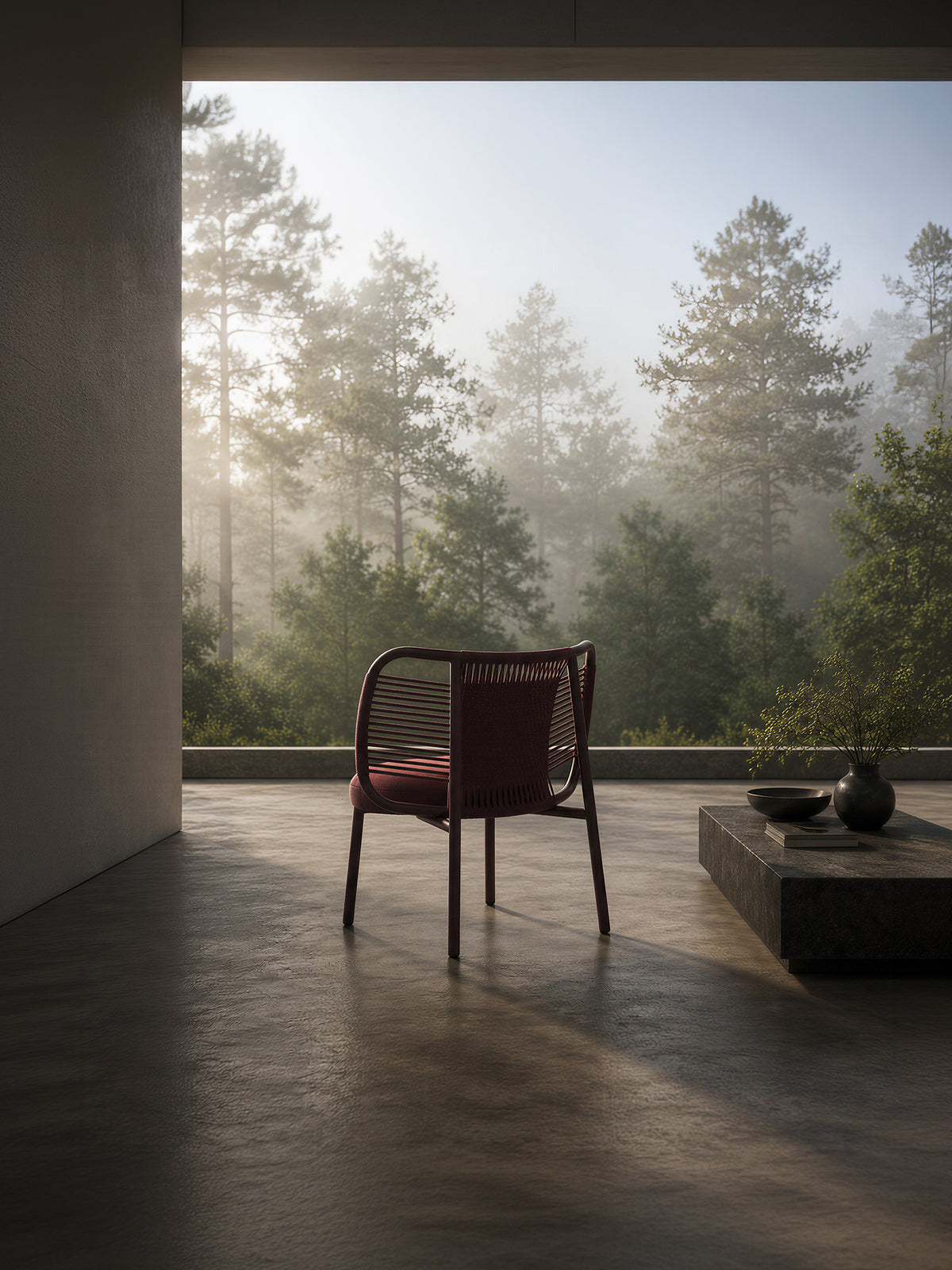 Aribe Lounge Chair Claret