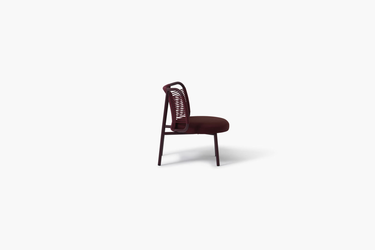 Aribe Lounge Chair Claret