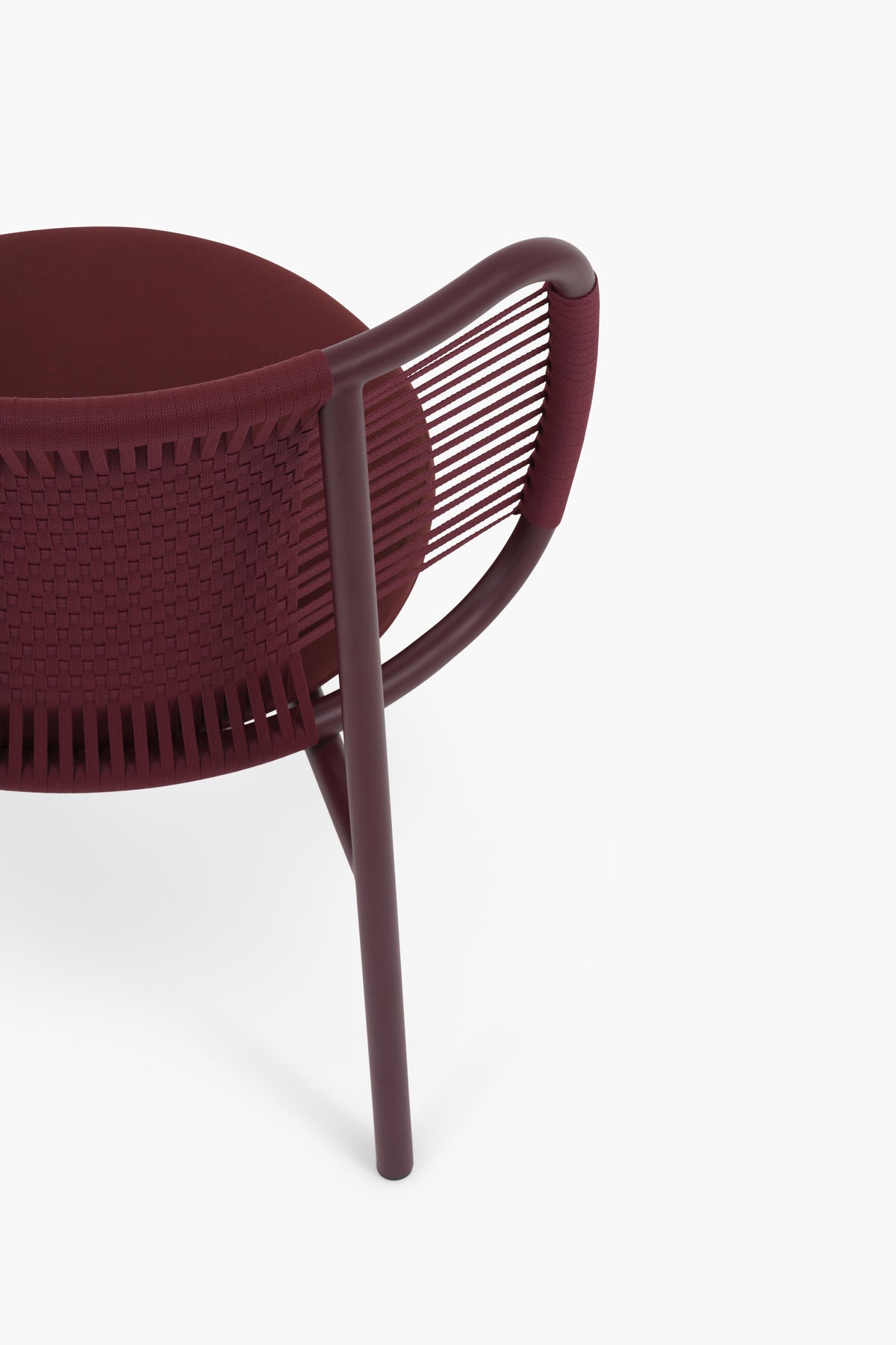 Aribe Lounge Chair Claret
