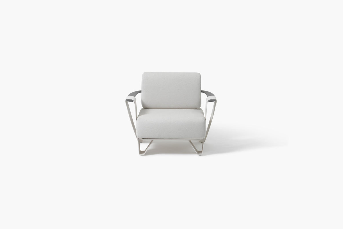 Pinni Lounge Chair